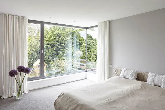 Hochwertige Aluminiumfenster mit zeitloser Optik und moderner Verarbeitung